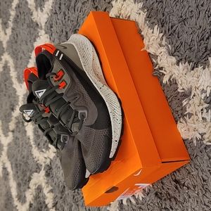 Like New Men's/Nike Pegasus Trail 2 Running Shoes. Size 10.